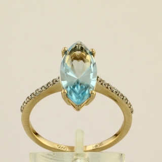 Кольцо. Голубой топаз. Арт.1832ТКц из золота 585 пробы